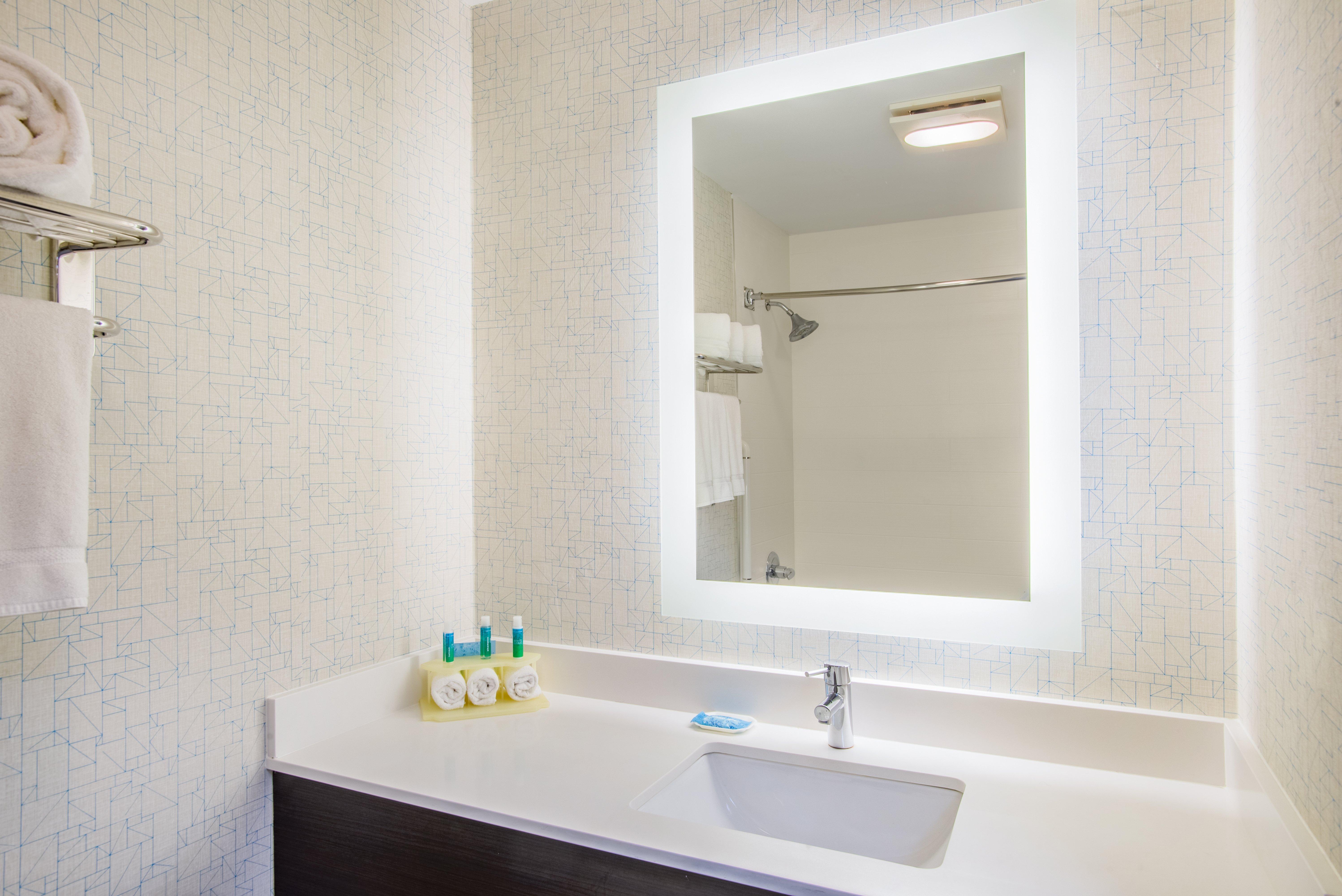 Holiday Inn Express Hotel & Suites Boston - Marlboro By Ihg Hudson Extérieur photo