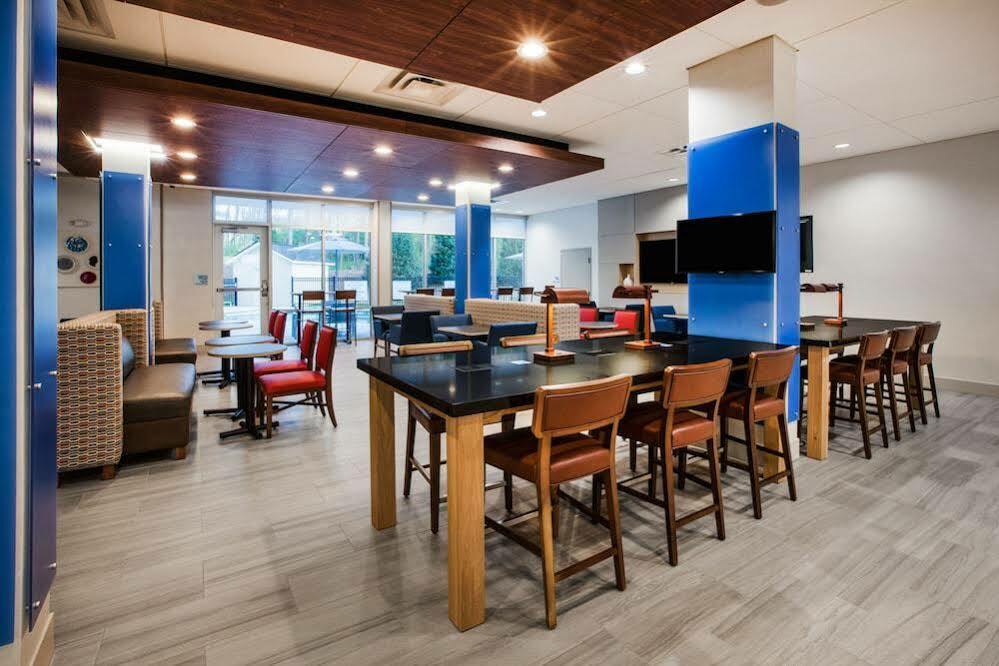 Holiday Inn Express Hotel & Suites Boston - Marlboro By Ihg Hudson Extérieur photo