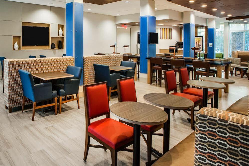 Holiday Inn Express Hotel & Suites Boston - Marlboro By Ihg Hudson Extérieur photo